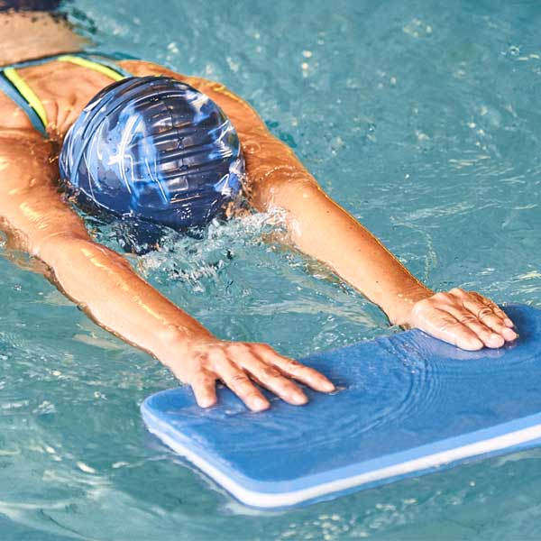 clases de natación para adultos en aiguajoc